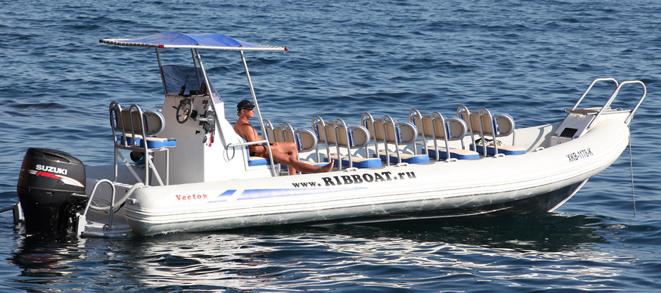 Multifunctional boat RIB 900